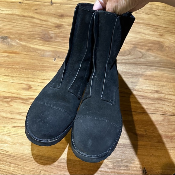 Elie Tahari Designer Women’s Black Suede Pull On Side Zip Boots Combat Style 41 - Picture 7 of 10